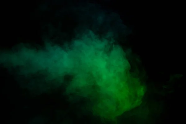 黑色背景上的蓝色和绿色蒸汽 复制空间 — 图库照片