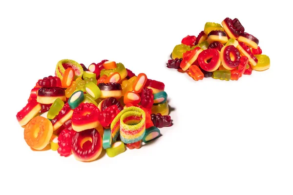 色彩艳丽的糖果 顶部视图 果冻甜甜圈果冻熊被白色背景隔离 — 图库照片
