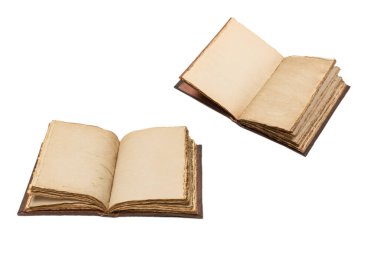 Beyaz bir arkaplanda izole edilmiş boş eski bir defter. Boşluğu kopyala.  