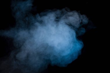 Siyah arka planda mavi ve sarı buhar. Boşluğu kopyala.