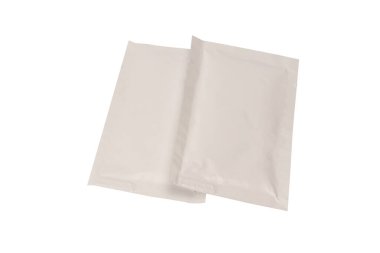 Islak mendiller beyaz arka planda izole edilmiş. Üst görünüm. 