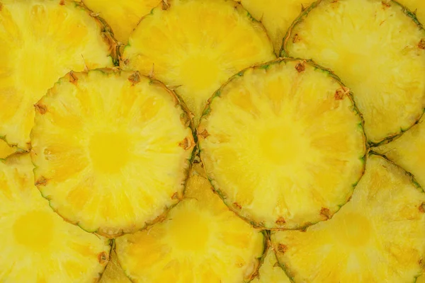 Ananas Saftige Gelbe Scheiben Als Hintergrund Ansicht Von Oben — Stockfoto