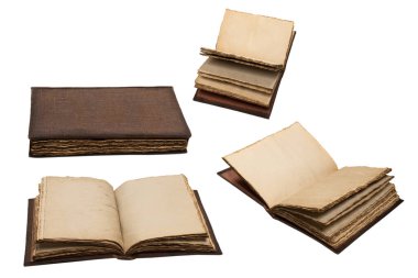 Beyaz bir arkaplanda izole edilmiş boş eski bir defter. Boşluğu kopyala.  