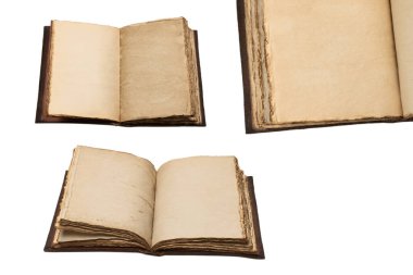 Beyaz bir arkaplanda izole edilmiş boş eski bir defter. Boşluğu kopyala.  