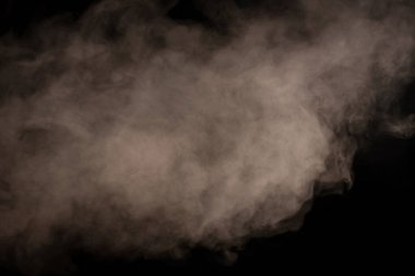 Siyah arka planda beyaz buhar. Boşluğu kopyala.