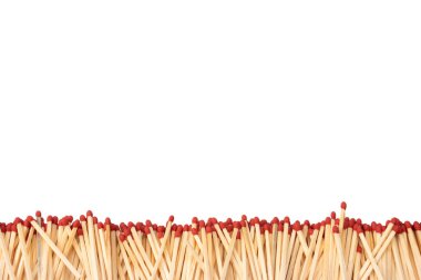 Arka planda izole edilmiş yeni kibrit çöpleri olan kutular. Üst görünüm. 