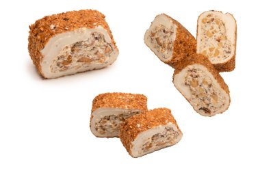 Fındıklı tatlı rulo, Türk tatlıları. Türk rahat beyaz zemin üzerinde izole. 