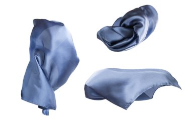 Akan mavi ipek eşarp beyaz arkaplanda izole edildi. 