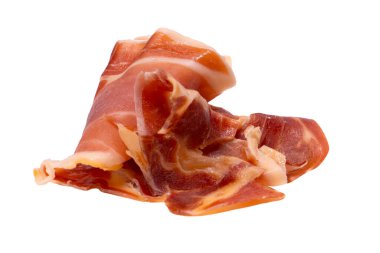 İnce dilimlenmiş jamon beyaz arka planda izole edilmiş. Üst görünüm. 
