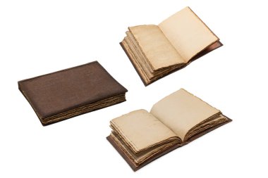 Beyaz bir arkaplanda izole edilmiş boş eski bir defter. Boşluğu kopyala.  