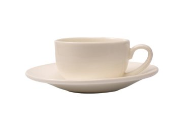 Beyaz arka planda izole edilmiş seramik beyaz kahve fincanı ve fincan tabağı.. 