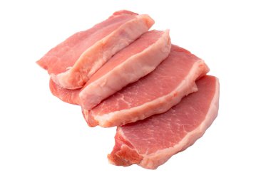 Beyaz arka planda çiğ domuz parçaları. Üst görünüm. 
