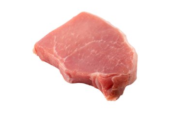 Beyaz arka planda çiğ domuz parçaları. Üst görünüm. 