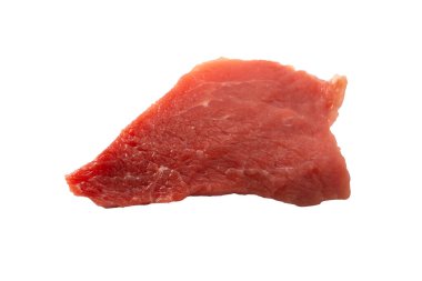 Dana eti parçaları beyaz arka planda izole edilmiş. Üst görünüm.