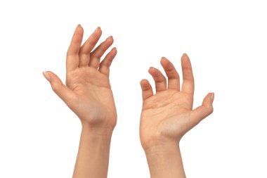 Kadın elleri beyaz bir arka planda izole edilmiş. Çıplak tırnak cilası. 