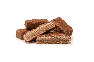 Beyaz arka planda çikolatalı hindistan cevizli gofret. Lezzetli çikolata.. 