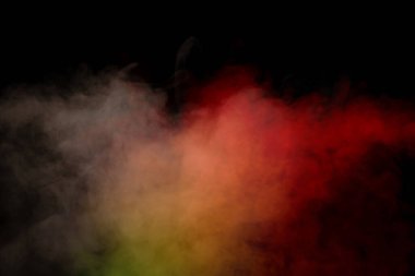 Siyah arka planda beyaz buhar. Boşluğu kopyala.