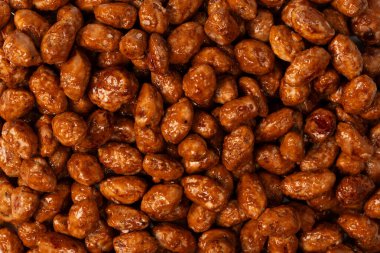 Arka planda lezzetli kavrulmuş fıstık var.. 