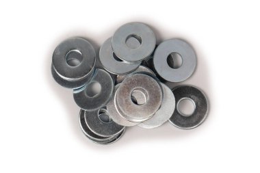 Metal temizleyici beyaz arkaplanda izole edilmiş.. 