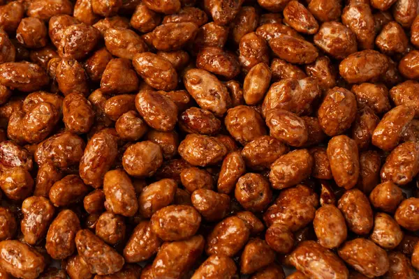 Arka planda lezzetli kavrulmuş fıstık var.. 