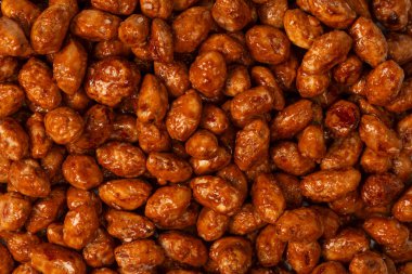 Arka planda lezzetli kavrulmuş fıstık var.. 