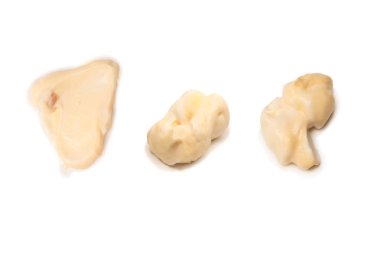 Beyaz arkaplanda izole edilmiş beyaz sos.. 