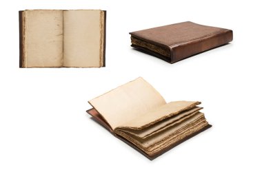 Beyaz bir arkaplanda izole edilmiş boş eski bir defter. Boşluğu kopyala.  