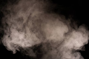 Siyah arka planda beyaz buhar. Boşluğu kopyala.