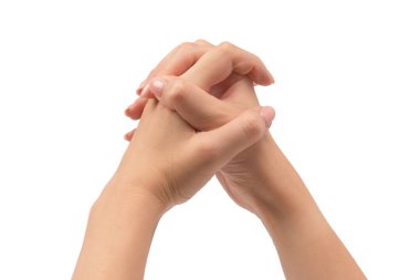 Beyaz arka planda çıplak manikürlü kadın elleri. 