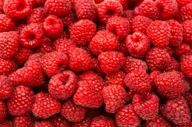 Arka plan olarak lezzetli taze ahududu. Üst görünüm.  