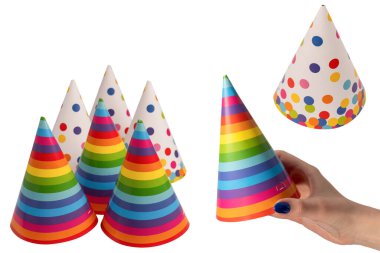 Beyaz arkaplanda izole edilmiş renkli doğum günü şapkası.