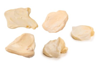 Beyaz arkaplanda izole edilmiş beyaz sos.. 