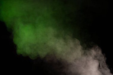 Siyah arka planda beyaz buhar. Boşluğu kopyala.