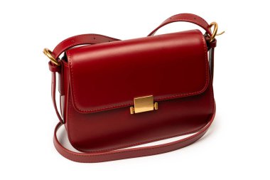 Burgundy omuz deri çanta beyaz arka planda izole. 