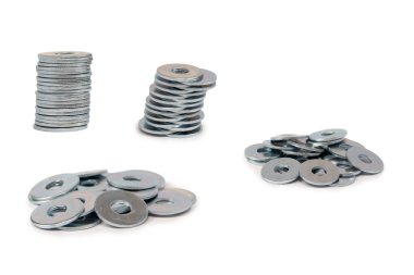 Metal temizleyici beyaz arkaplanda izole edilmiş.. 