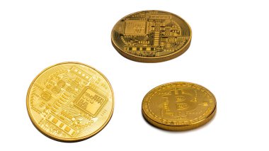 Beyaz arka planda izole edilmiş bir bitcoin. Üst görünüm. 