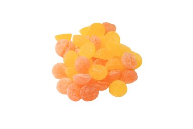 Beyaz arka planda izole edilmiş parlak narenciye lolipopları. 