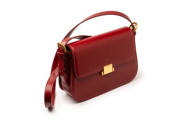 Burgundy omuz deri çanta beyaz arka planda izole. 