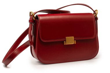 Burgundy omuz deri çanta beyaz arka planda izole. 