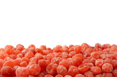 Kurutulmuş kumkat beyaz arka planda izole edilmiş. Üst görünüm.