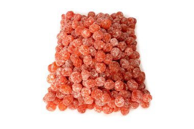 Kurutulmuş kumkat beyaz arka planda izole edilmiş. Üst görünüm.