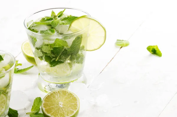 Fresh Cold Lime Mojito White Table — Stock Photo, Image