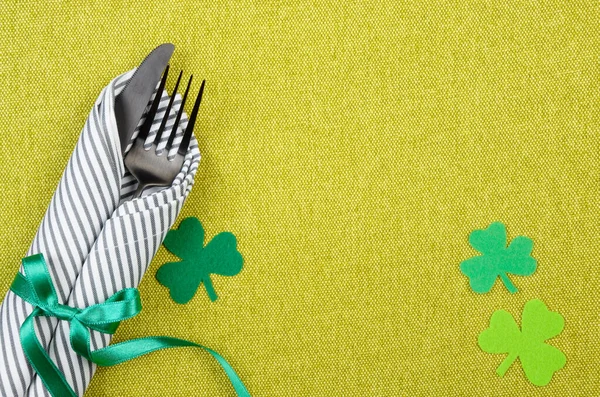 Patricks Day Flat Lay Set Silverware Fork Spoon Napkin Green — Stock Photo, Image