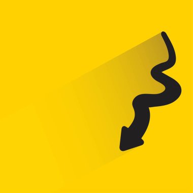 Sarı arkaplanda gölgesi olan karalama oku