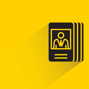 Sarı arka planda gölgesi olan kartvizit