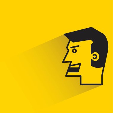 Sarı arka planda gölgesi olan erkek yüz avatarı
