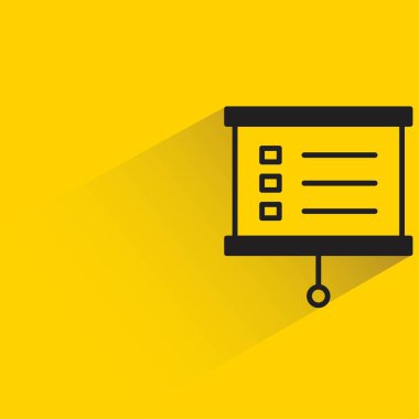 Sarı arkaplanda gölgesi olan projektör kaydırması