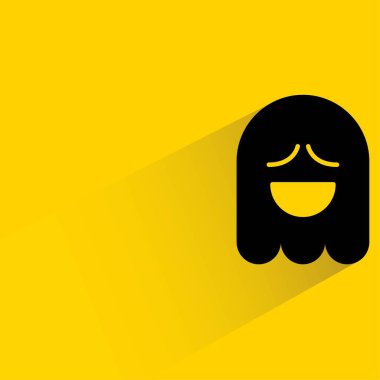 Sarı arka planda gölgesi olan sevimli hayalet emojisi.
