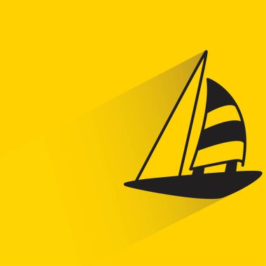 Sarı arkaplanda gölgesi olan yelkenli gemi simgesi