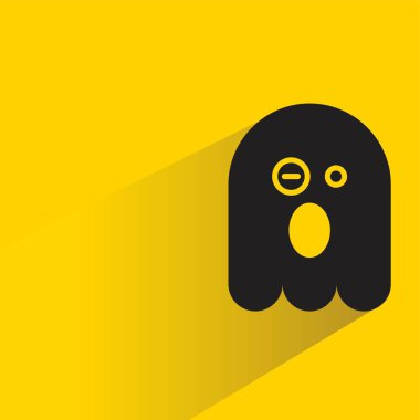 Sarı arka planda gölgesi olan sıkılmış hayalet emojisi